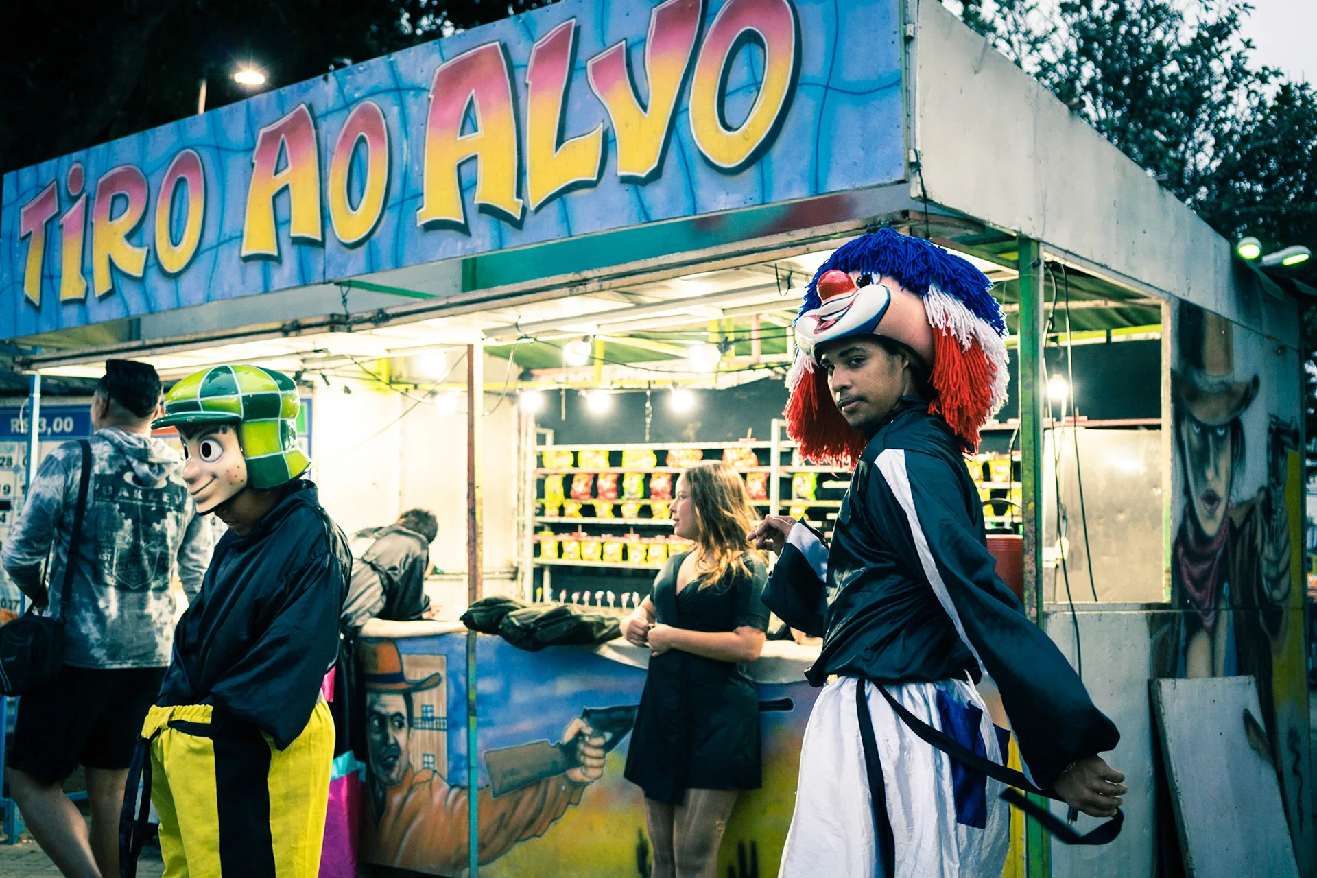 Eye Contact: photograph by Leo Saraiva, image 9