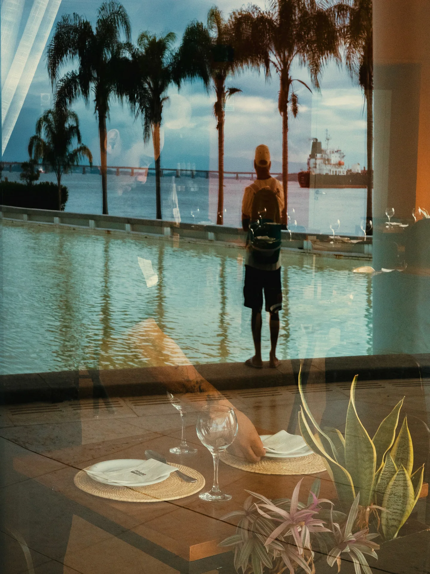 Fragments: photograph by Leo Saraiva, image 16