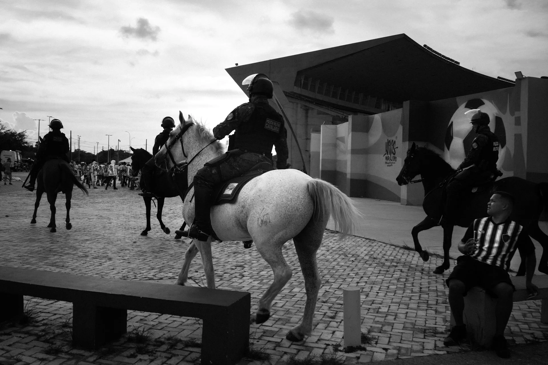 Third Division: photograph by Leo Saraiva, image 14